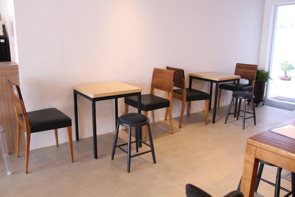 Wood House Hotel Busan Bagian luar foto